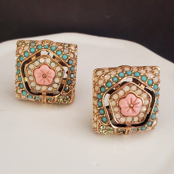 Lauren G Adams LGA Womens Pierced Earrings Omega Clip Gold Plated Pearl Crystals - Picture 5 of 7